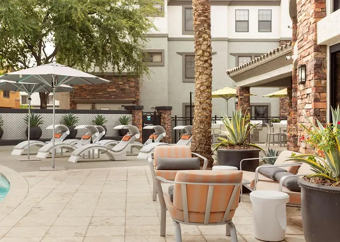 Apartment Cozysuites By The Stadium With Pool 17 Glendale