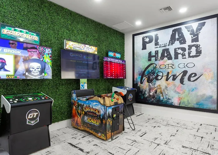 Cozysuites By The Stadium With Pool 17 * Glendale